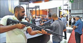 Cresce procura por armas no Brasil, diz dirigente do setor