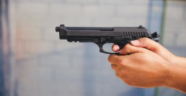 Números de brasileiros a favor das armas dobra em sete anos
