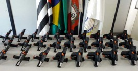GCM de Taboão recebe novo armamento para ROMUCAM e ROMU